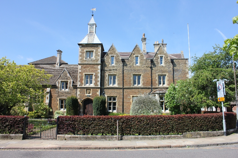 OAKHAM SCHOOL